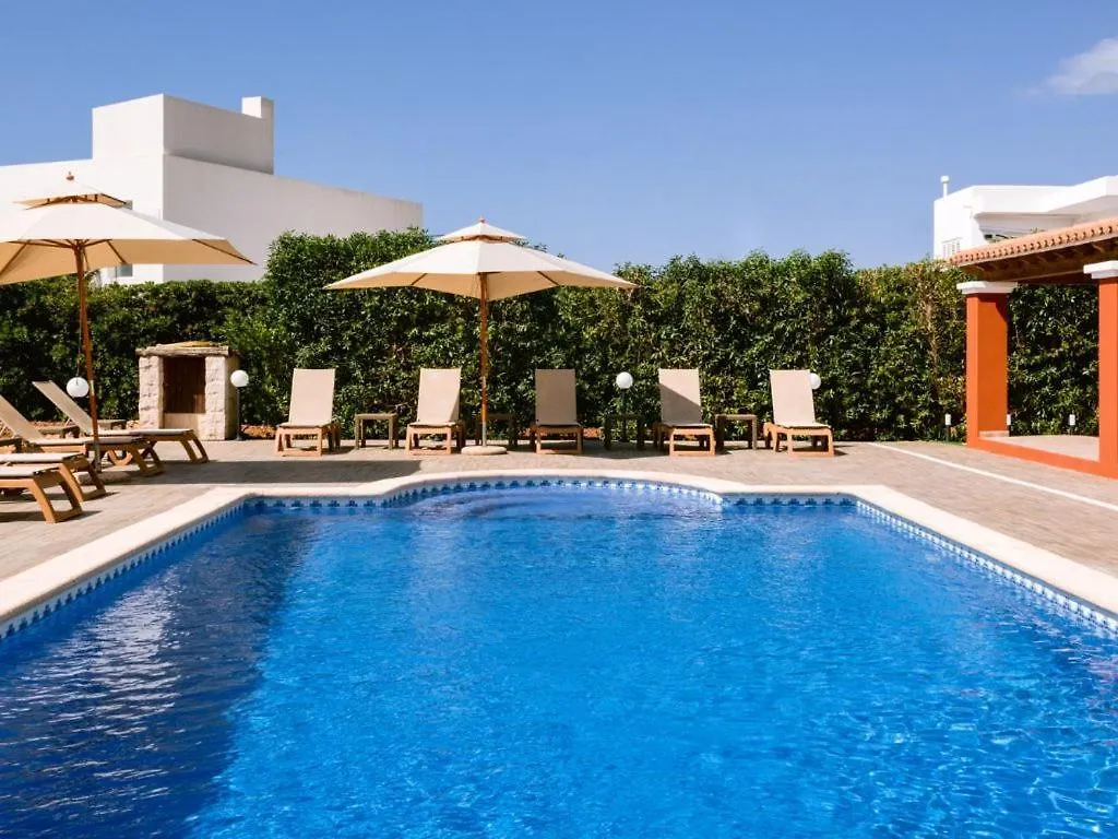 Villa Km2 Lovely Villa Located Just Outside Of Sa Carroca A 5 Minute Drive From Playa Den Bossa 산트 호셉 데 사 탈라이아