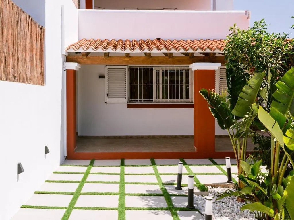 Villa Km2 Lovely Villa Located Just Outside Of Sa Carroca A 5 Minute Drive From Playa Den Bossa San José